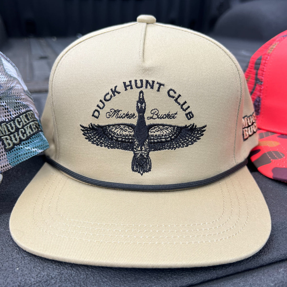 Duck Hunt Club Bucket